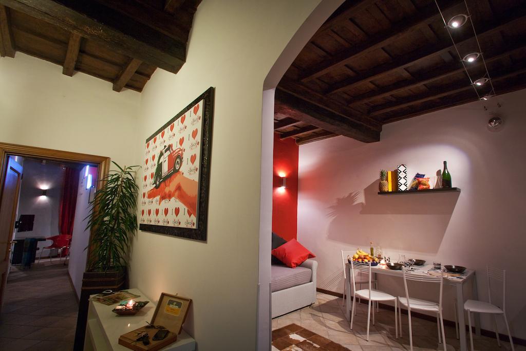Chroma Italy - Chroma Apt Campo De' Fiori Стая снимка